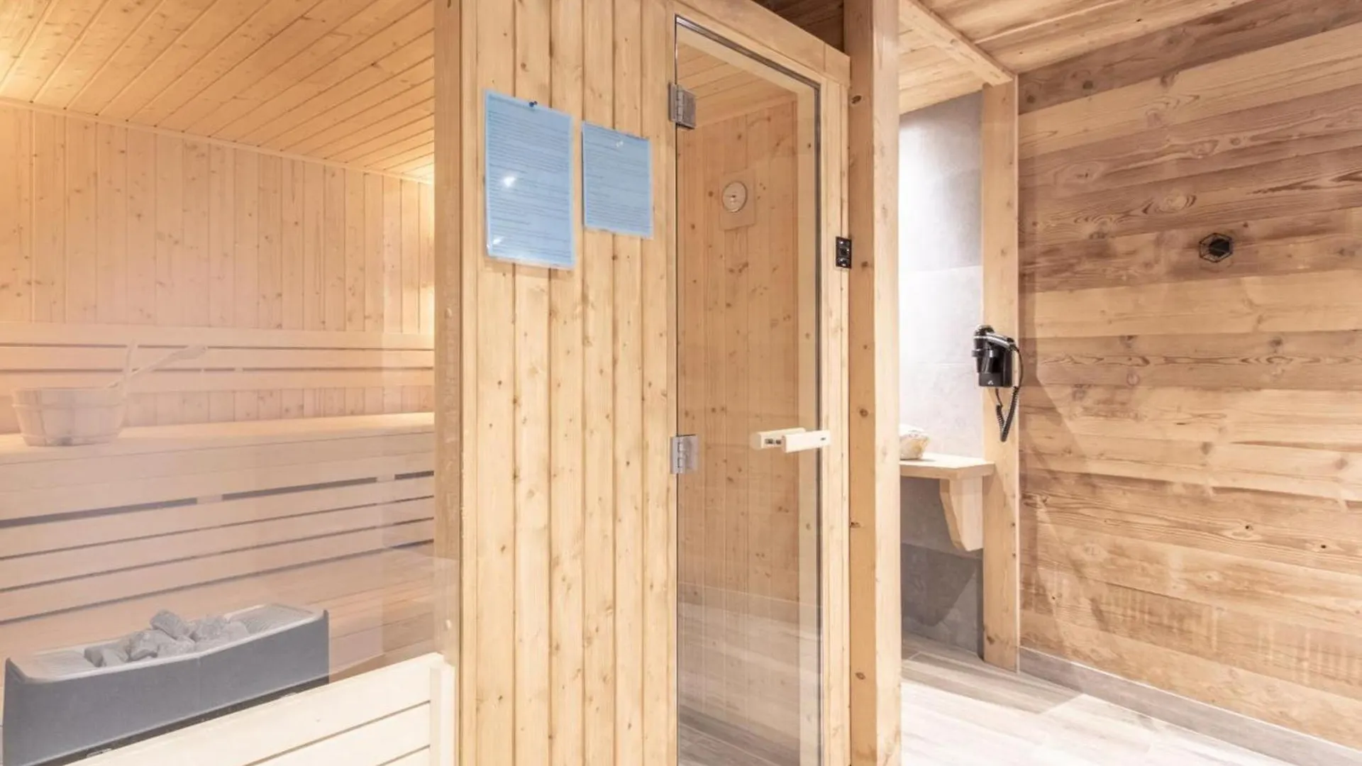 Appart 9 Pers. Avec Sauna Et Spa Au Pied Des Pistes, Parking Prive - Fr-1-467-142 大博尔南
